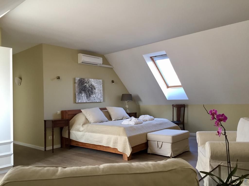 Liszkay Borkuria Hotel Monoszlo Ngoại thất bức ảnh