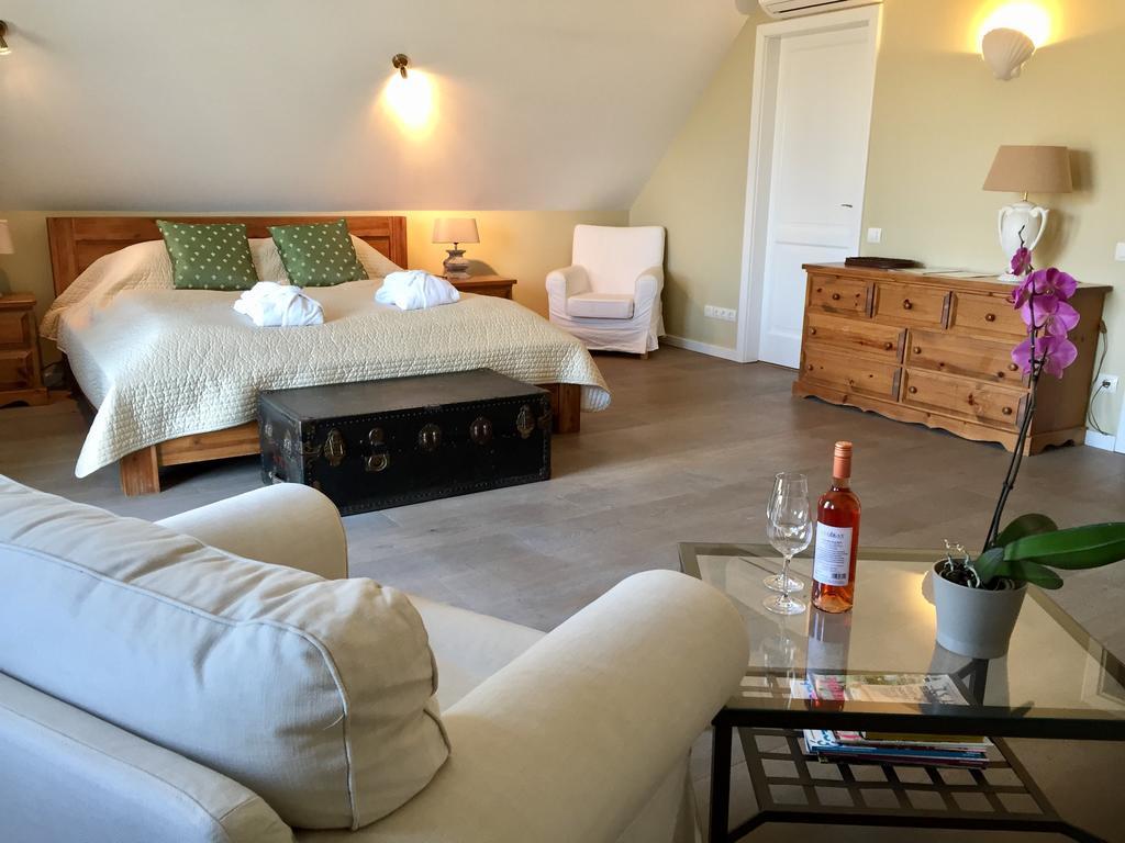 Liszkay Borkuria Hotel Monoszlo Ngoại thất bức ảnh